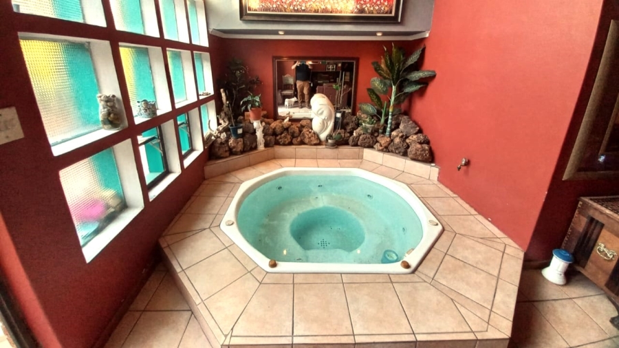 4 Bedroom Property for Sale in Vredenburg Western Cape